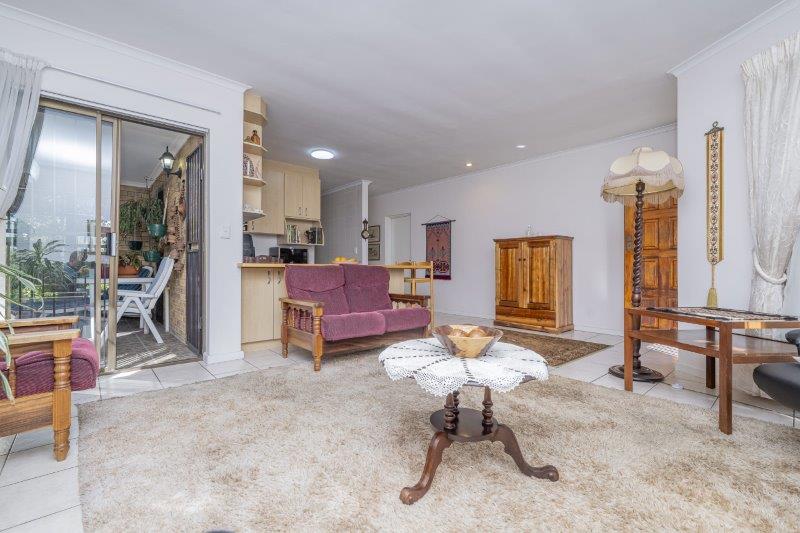 To Let 3 Bedroom Property for Rent in Sonstraal Heights Western Cape